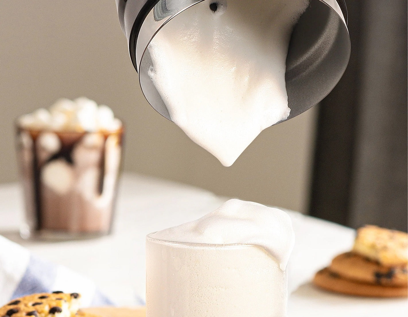 CocoaWave Elite Hot Chocolate Maker & Frother